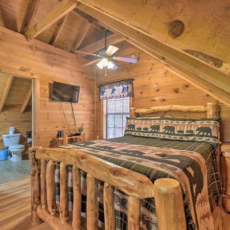 Sevierville Sanctuary Hot Tub, Pool Table And Deck! المظهر الخارجي الصورة