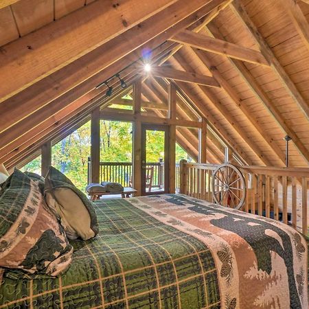 Sevierville Sanctuary Hot Tub, Pool Table And Deck! المظهر الخارجي الصورة