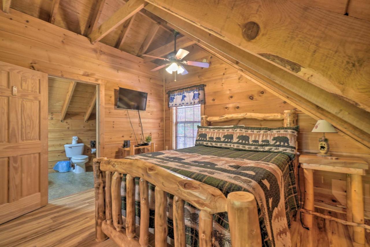 Sevierville Sanctuary Hot Tub, Pool Table And Deck! المظهر الخارجي الصورة