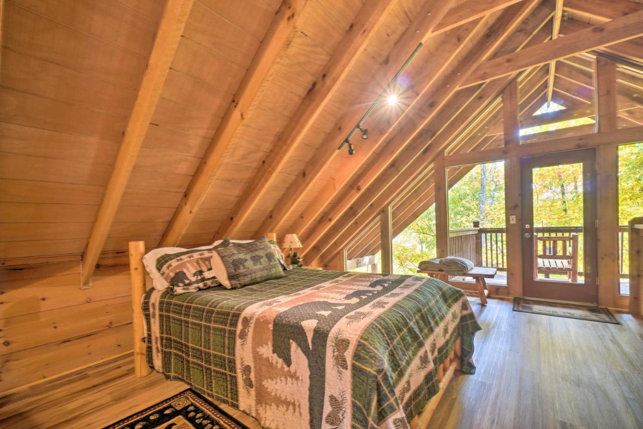 Sevierville Sanctuary Hot Tub, Pool Table And Deck! المظهر الخارجي الصورة