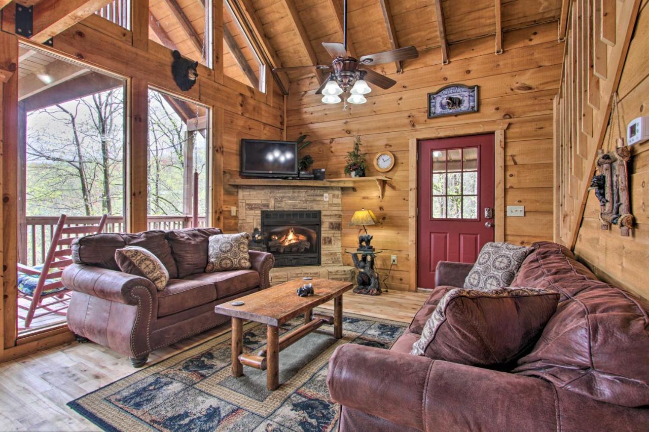 Sevierville Sanctuary Hot Tub, Pool Table And Deck! المظهر الخارجي الصورة