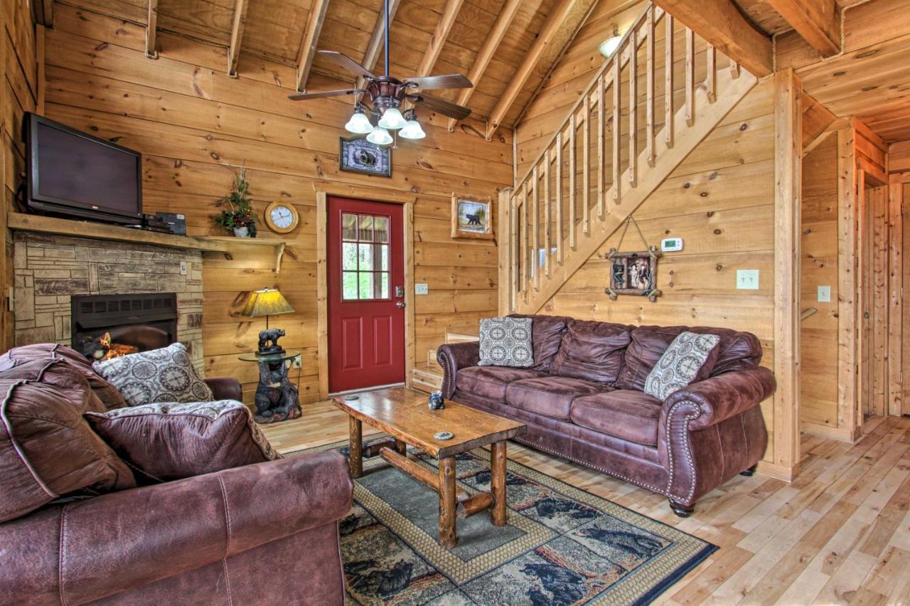 Sevierville Sanctuary Hot Tub, Pool Table And Deck! المظهر الخارجي الصورة