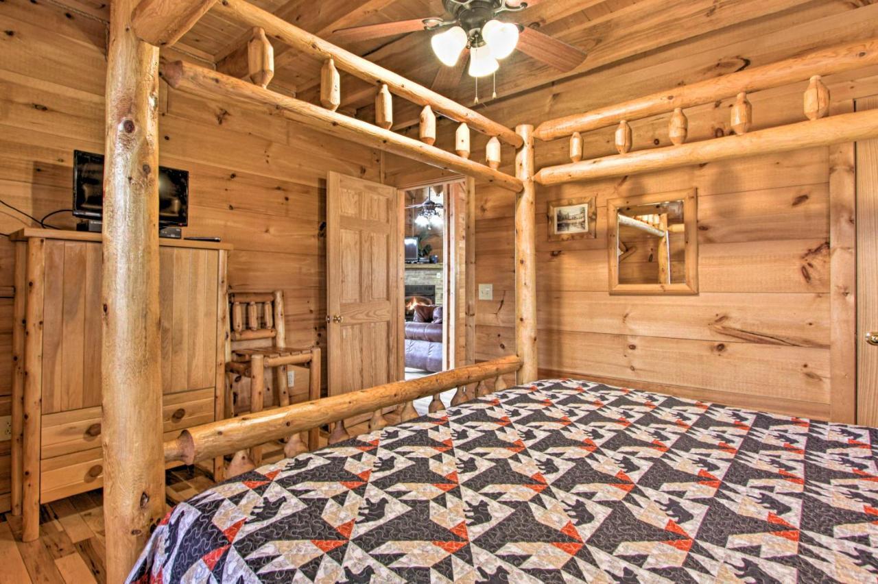 Sevierville Sanctuary Hot Tub, Pool Table And Deck! المظهر الخارجي الصورة