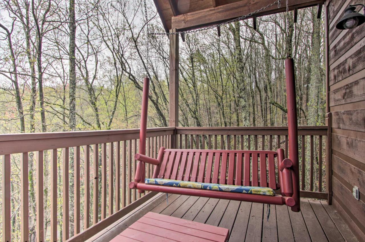Sevierville Sanctuary Hot Tub, Pool Table And Deck! المظهر الخارجي الصورة