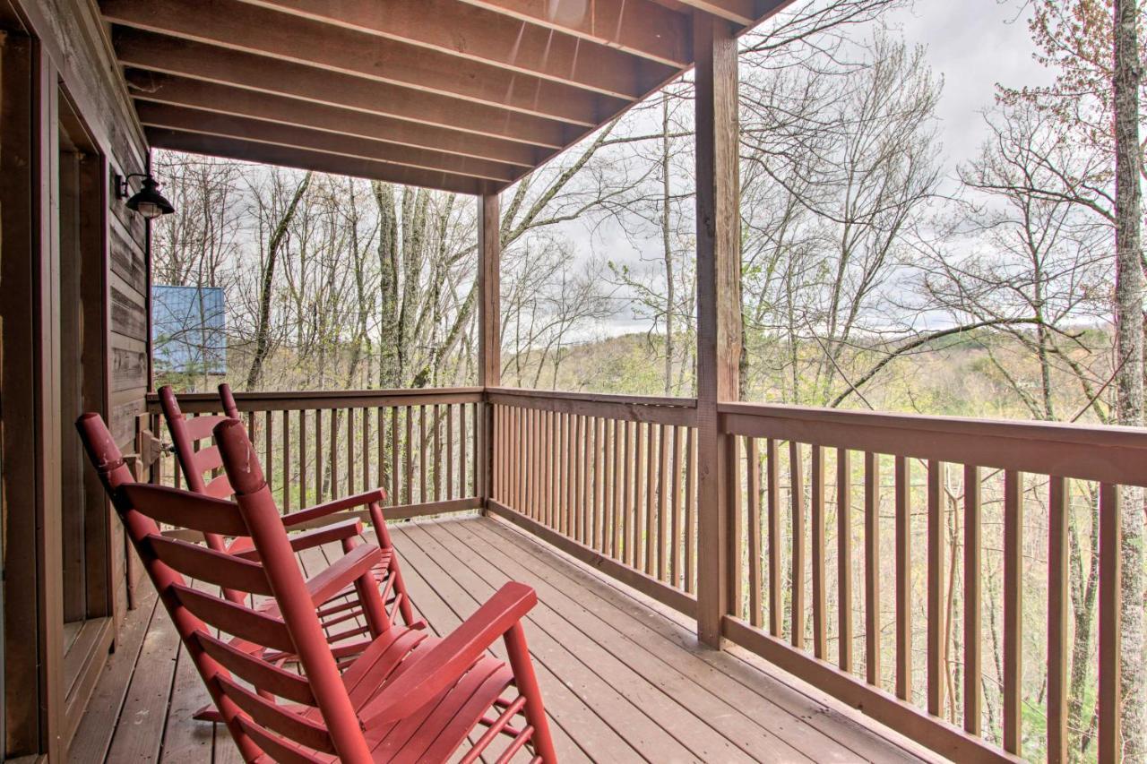 Sevierville Sanctuary Hot Tub, Pool Table And Deck! المظهر الخارجي الصورة